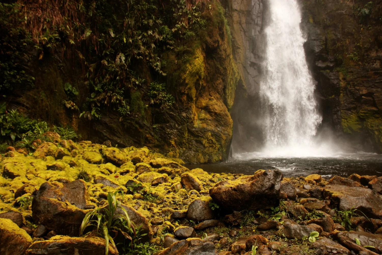 CATARATA AQUIARES